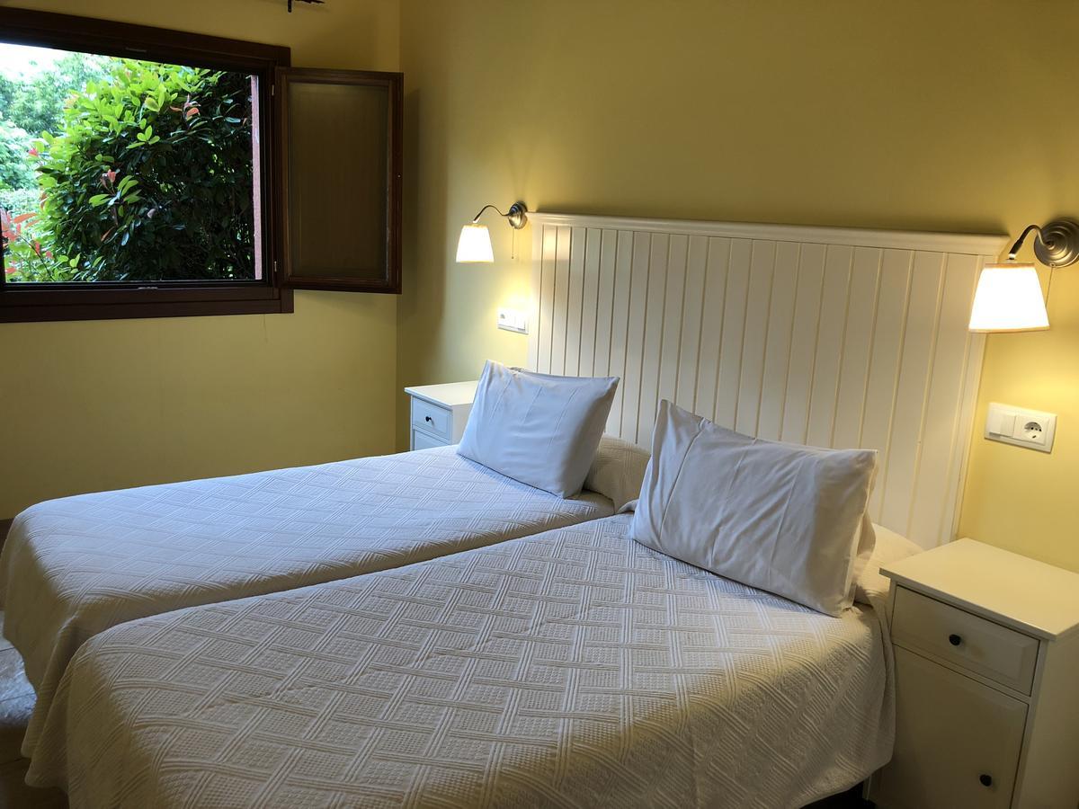 Apartamentos El Guindal Tapia De Casariego Buitenkant foto